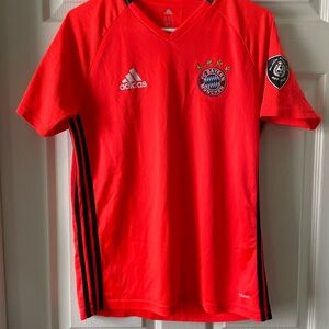 Bayern Munich Soccer jersey size M